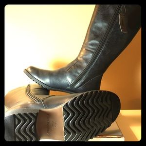 HUSHPUPPIES BLACK WINTER BOOTS SIZE 6